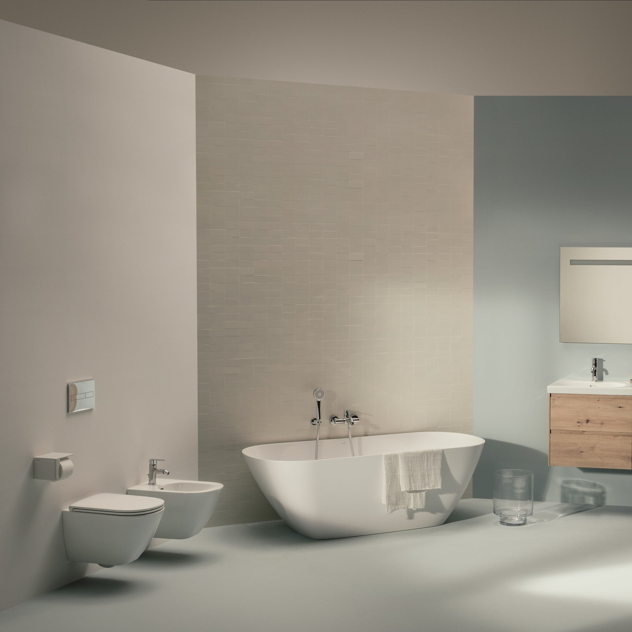 Laufen Lua Rimless Compact Wall-Hung WC