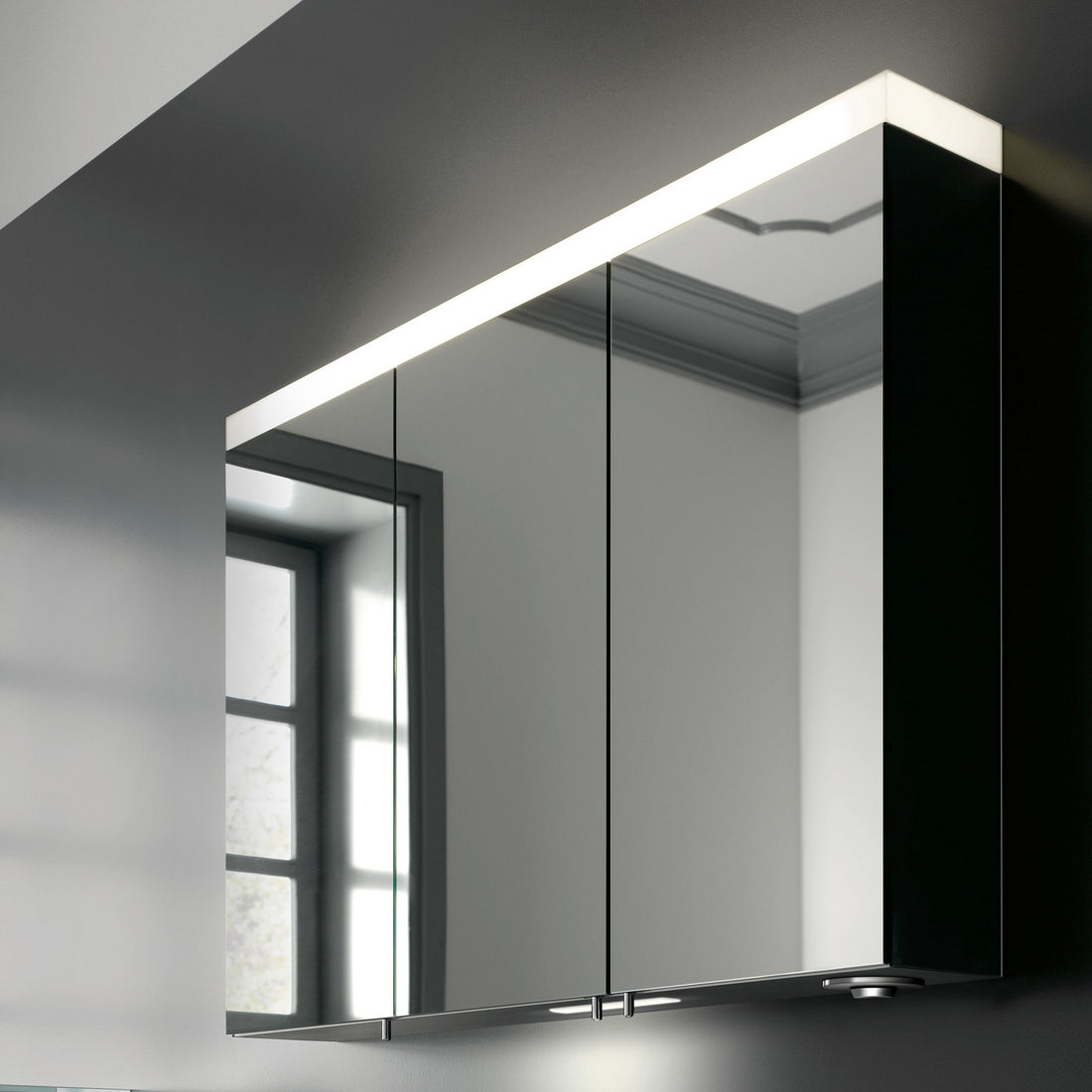 Keuco Royal Reflex.2 Mirror Cabinet Triple-Door