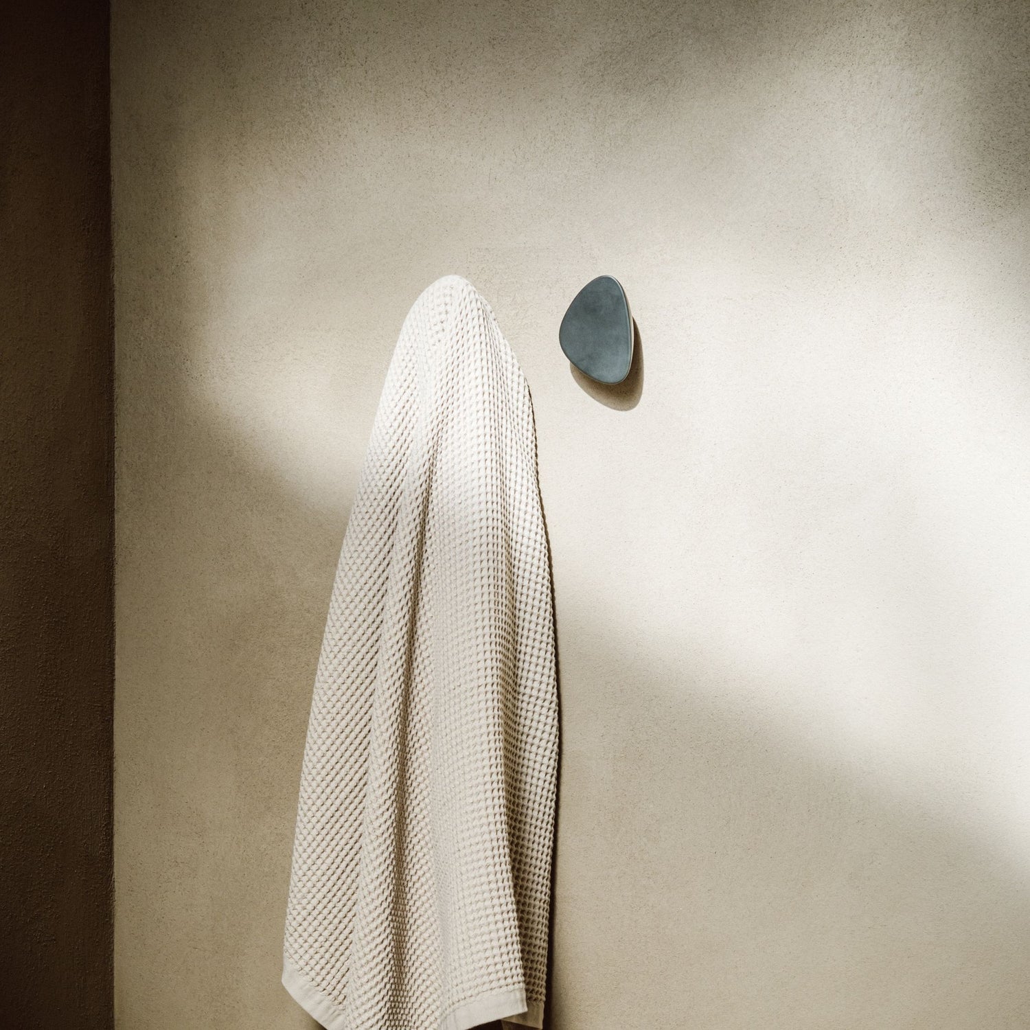 Laufen Ilbagnoalessi SaphirKeramik wall-mounted robe hook