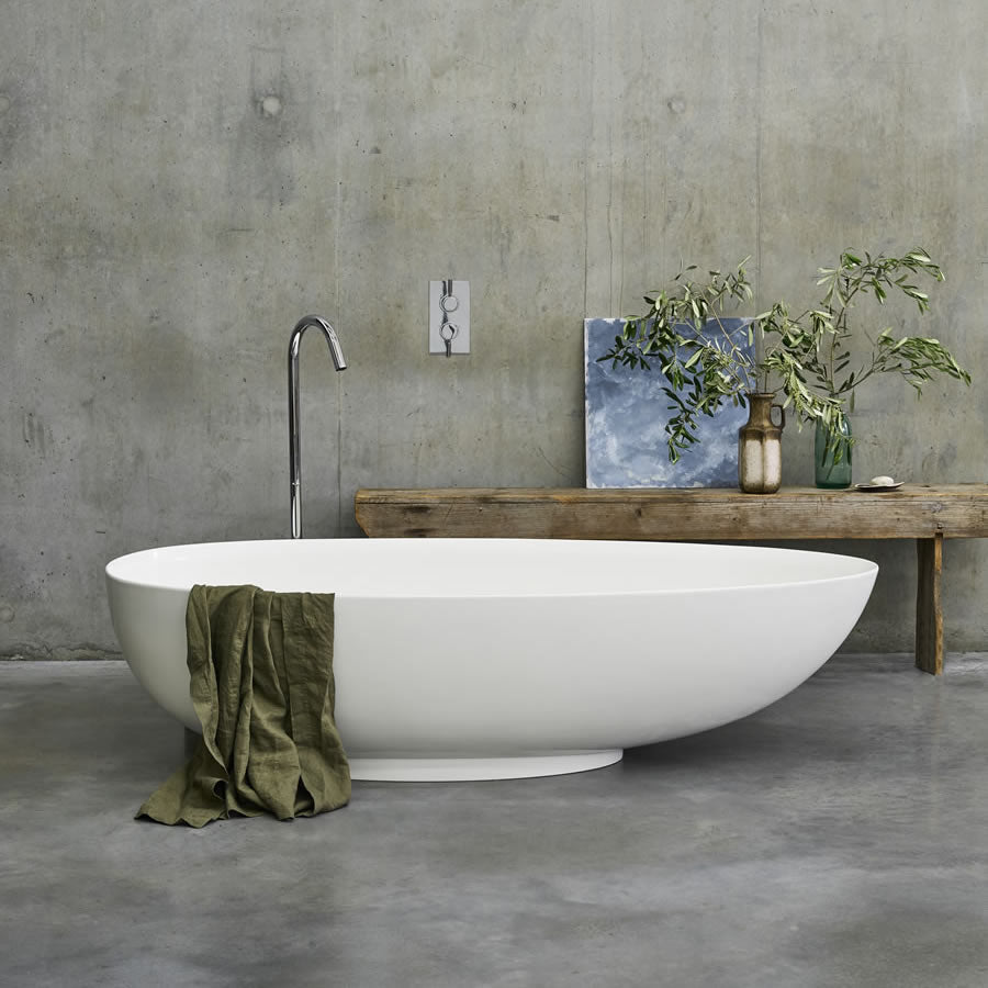 Clearwater Teardrop Grande Clearstone Freestanding Bath - 1910 x 820mm