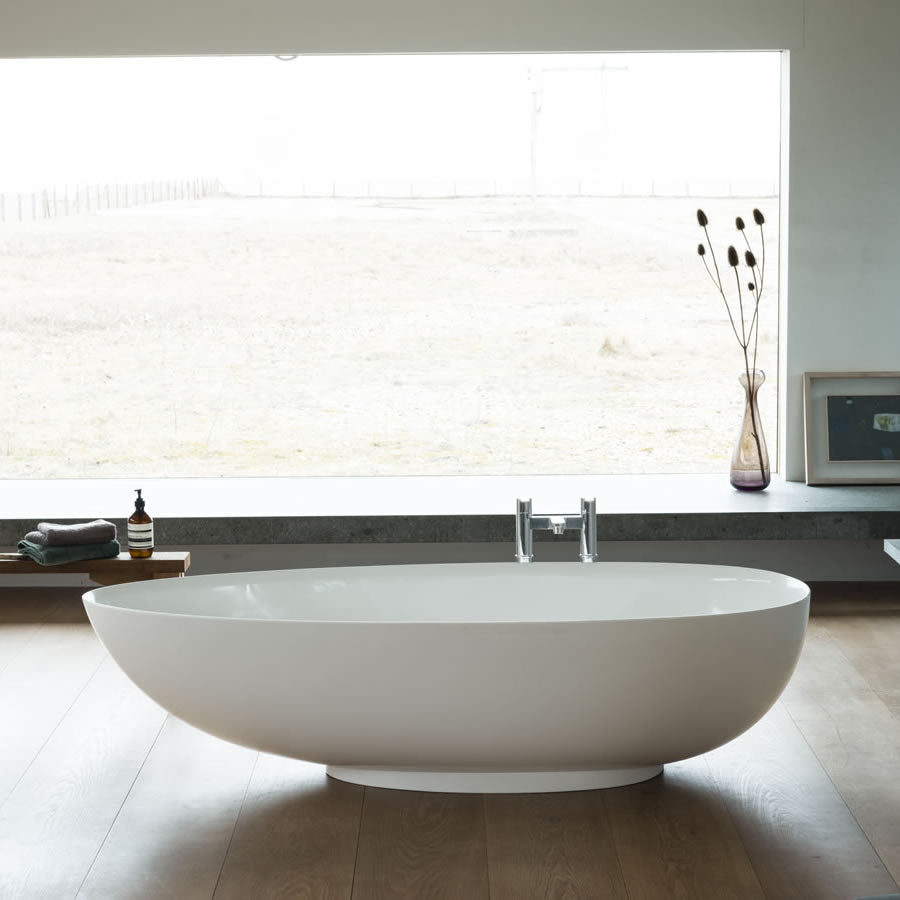 Clearwater Teardrop Grande Clearstone Freestanding Bath - 1910 x 820mm