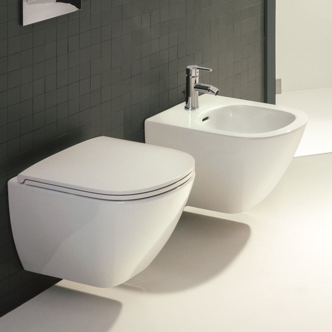 Laufen Lua Rimless Compact Wall-Hung WC