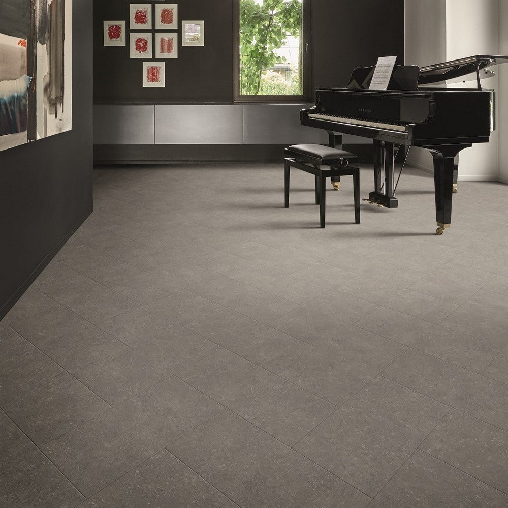 Kompact KlickFloor - Starstone Graffias Grey vinyl flooring underneath open room with piano 46939