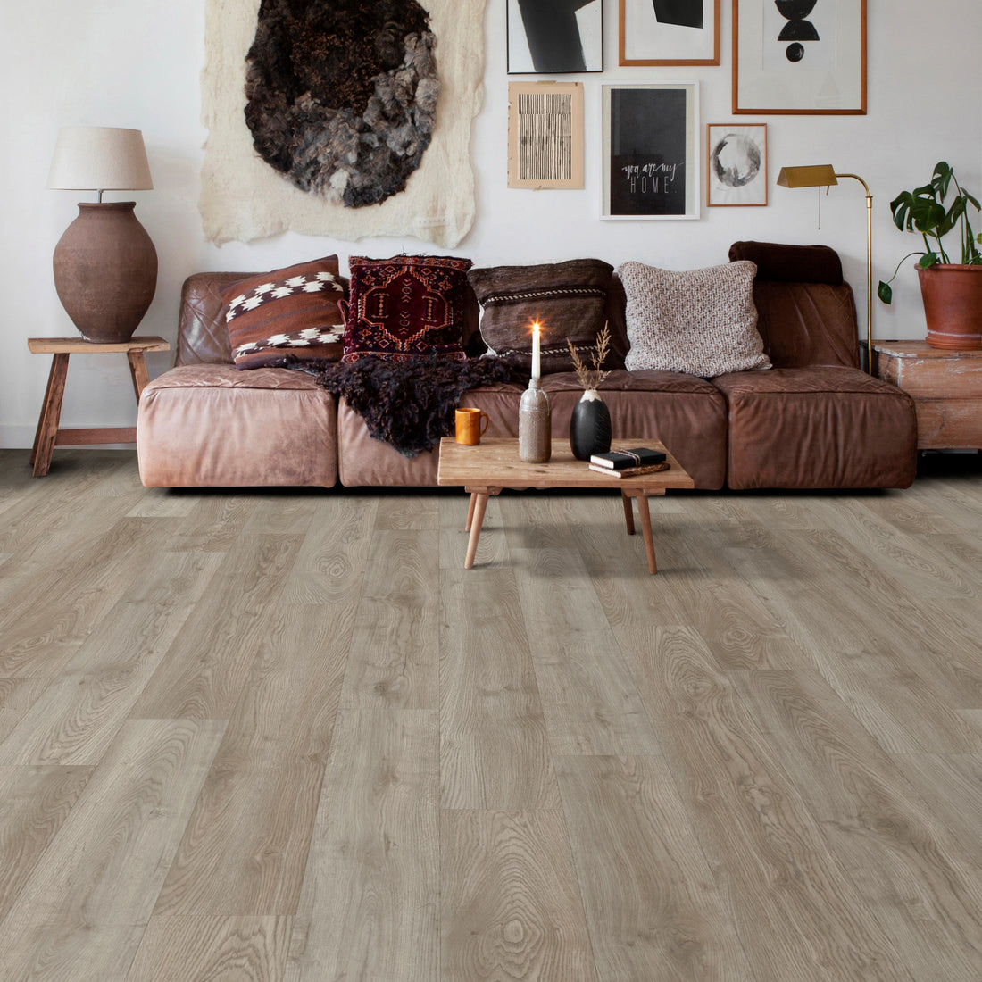 Kompact KlickFloor - Shingle Oak vinyl living room flooring with furniture 04870