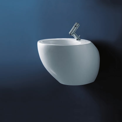 Laufen Ilbagnoalessi One wall-hung bidet with bue background